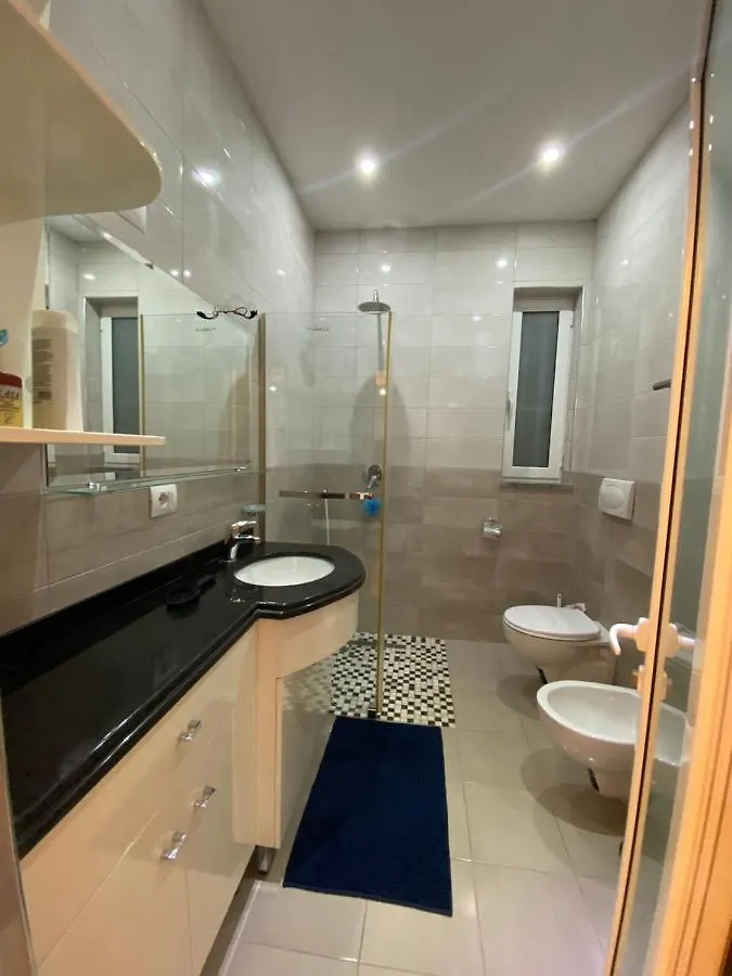 Villa Nikol Тирана