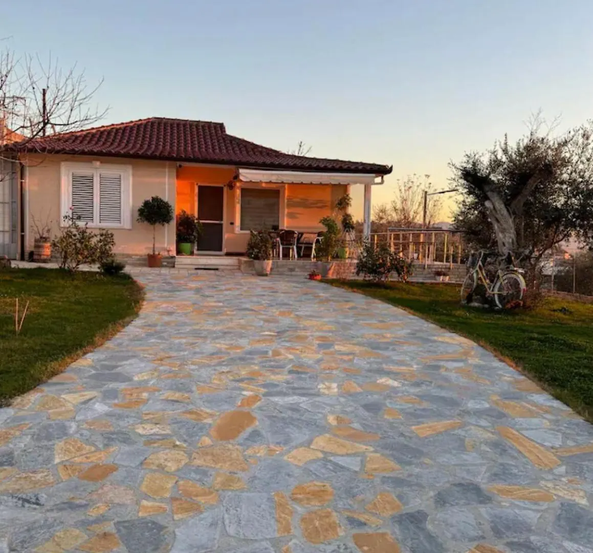 Villa Nikol Тирана